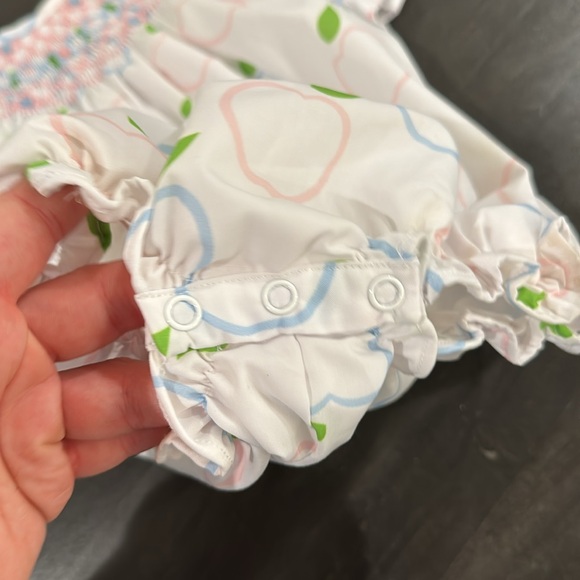 Eliza James Kids apple smocked bubble 6m - Picture 3 of 5
